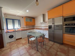 Semi detached house in Núcleo Urbano