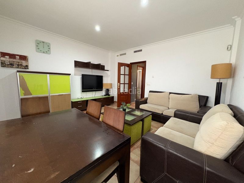 Foto cc097458-f4c3-4b34-b2a1-4cb70038d746. Casa adossada a Núcleo Urbano Aljaraque