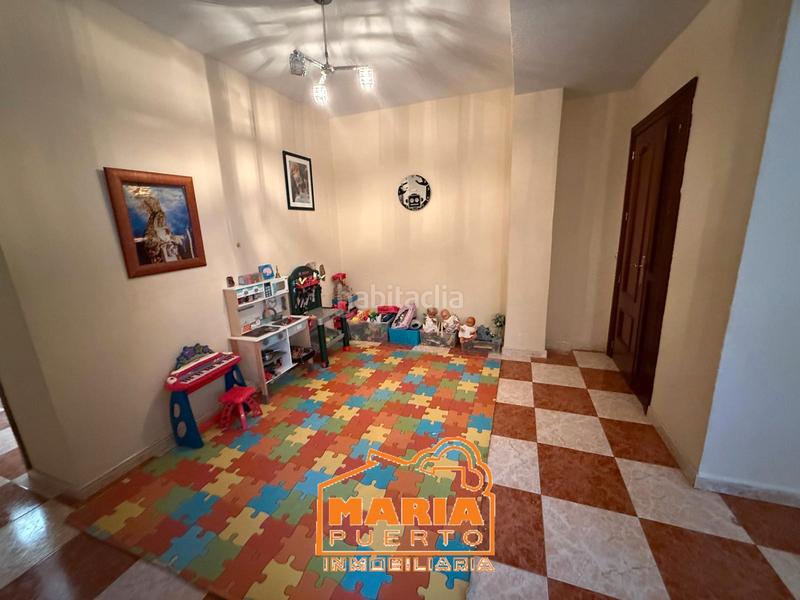 Foto 18860d09-014c-4df2-b175-020dcd6f1b05. Xalet amb xemeneia aparcament piscina a Puertosol Málaga