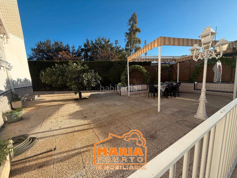 Foto 1badb709-9aa1-482d-a88d-e496cf7ca637. Xalet amb xemeneia aparcament piscina a Puertosol Málaga