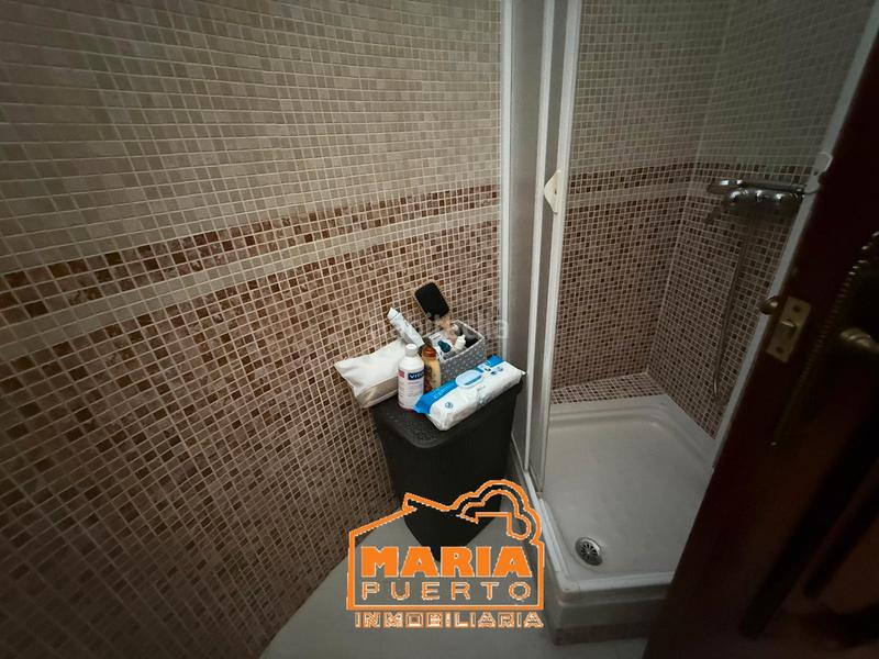 Foto 3069c839-ceb2-4813-8e9a-e4ab2ba44181. Xalet amb xemeneia aparcament piscina a Puertosol Málaga