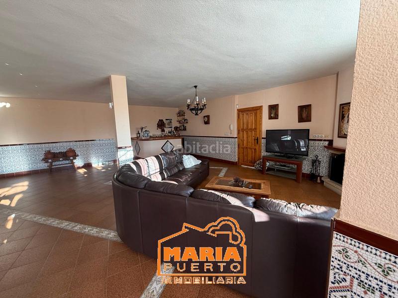 Foto 3af05b63-e822-4af1-8742-b9e78ee70cb6. Xalet amb xemeneia aparcament piscina a Puertosol Málaga