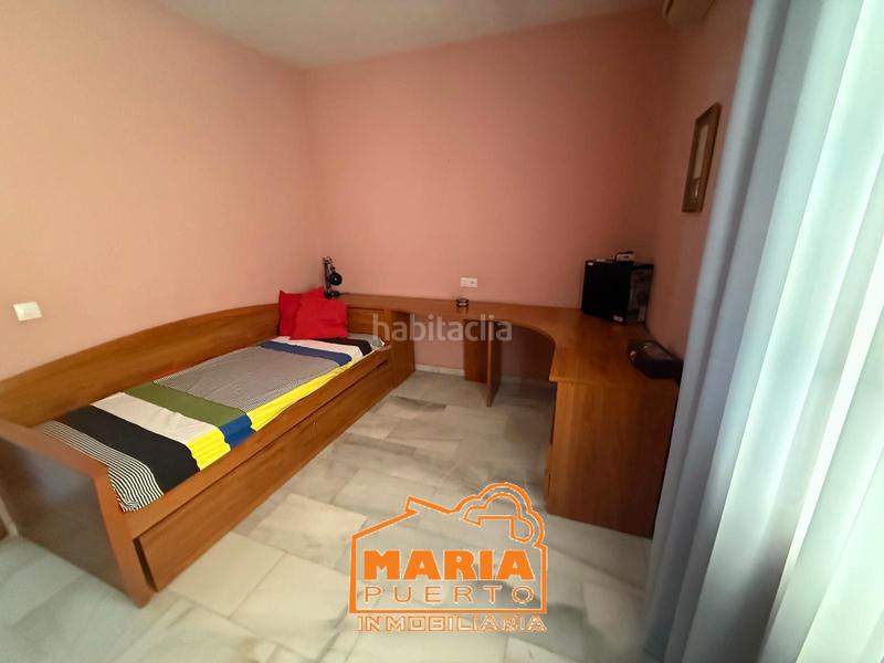 Foto 477f7690-477c-4e38-92b0-4c99469d9a1e. Xalet amb xemeneia aparcament piscina a Puertosol Málaga