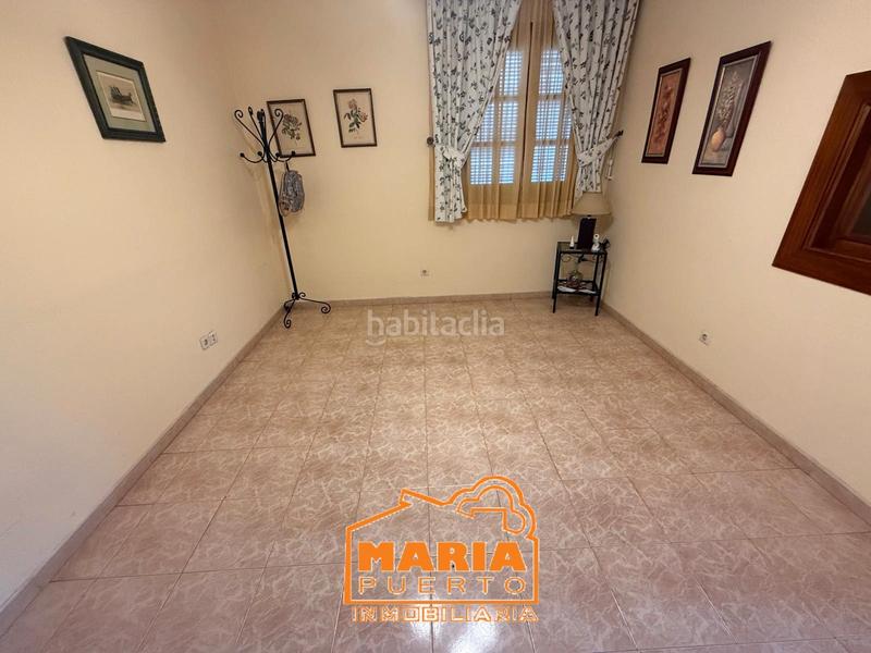 Foto 86a46280-9b7b-401f-a65c-6325754fb98e. Xalet amb xemeneia aparcament piscina a Puertosol Málaga