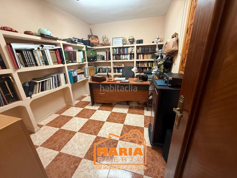 Foto 9b52898a-135d-41c8-a5aa-2a5743fc9e67. Xalet amb xemeneia aparcament piscina a Puertosol Málaga