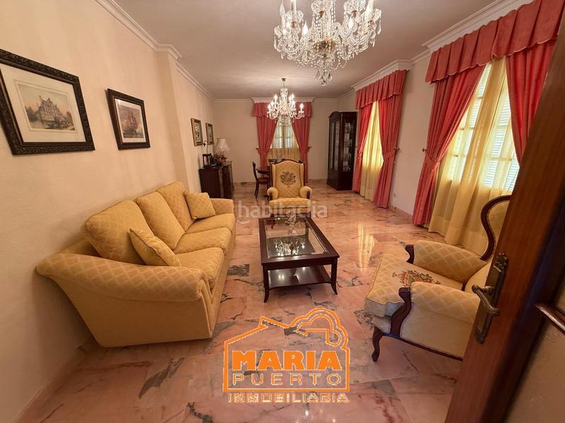 Foto b1435423-9d2a-4eab-9158-51fa40736a9a. Xalet amb xemeneia aparcament piscina a Puertosol Málaga