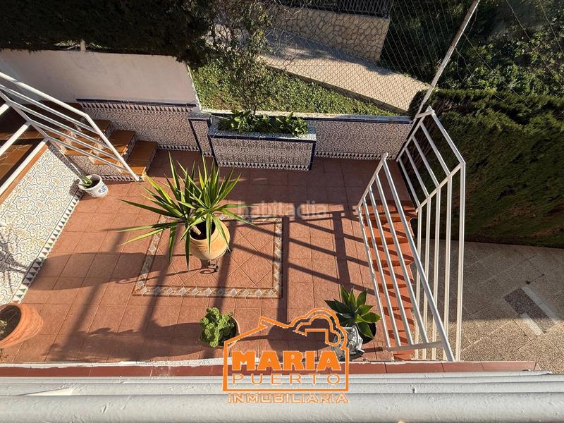 Foto d3ed7e5f-e99a-424b-afb2-b512203442cf. Xalet amb xemeneia aparcament piscina a Puertosol Málaga