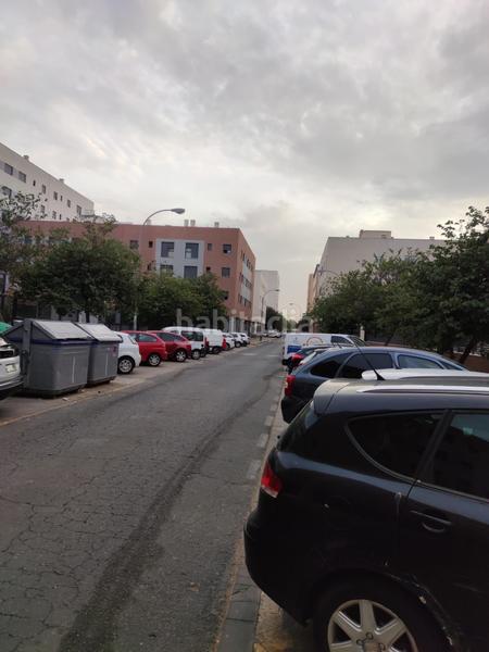 Foto ee624b18-e283-400a-91ba-4ae59129397e. Posto auto in calle estrella haris 5 in Pino Montano - Consolación Sevilla