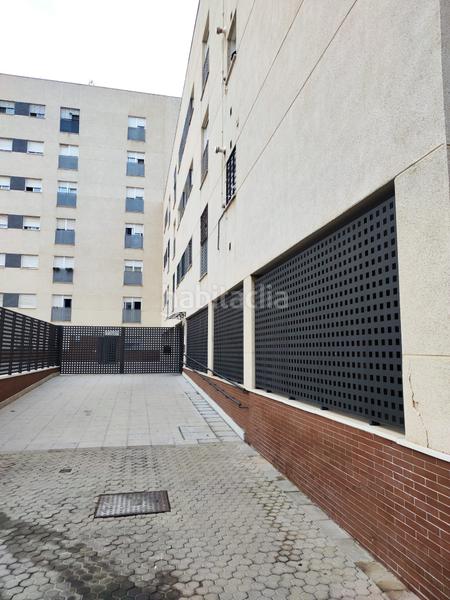 Foto 83387542-4ff3-420b-861e-16c570f3972b. Parking voiture dans calle estrella vega 5 dans Pino Montano - Consolación Sevilla