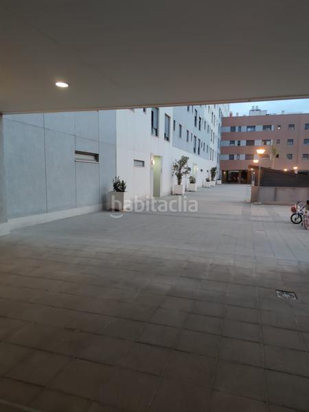 Foto dfa197d8-4e92-4c97-bbf9-03d8da4ea029. Parking voiture dans calle estrella vega 5 dans Pino Montano - Consolación Sevilla