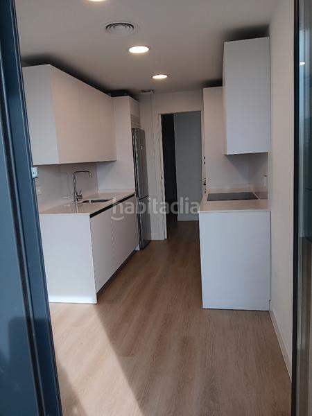 Foto 8d2a1fdf-90c7-4ca4-af71-eeb69ec00864. Affitto attico con piscina in Nuevo Bulevar Mairena del Aljarafe