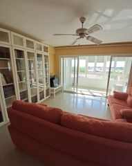 Pis a Ciudad Aljarafe. Piso totalmente reformado en venta con ascensor en barriada ciud