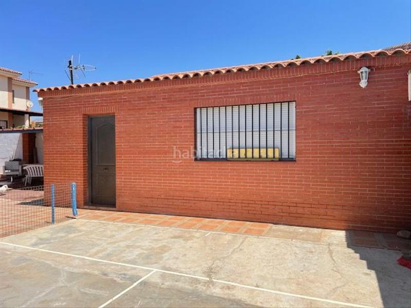 Foto 85149747-7cb2-4c64-a02c-a1d299416090. Chalet mit heizung parking pool in Almensilla