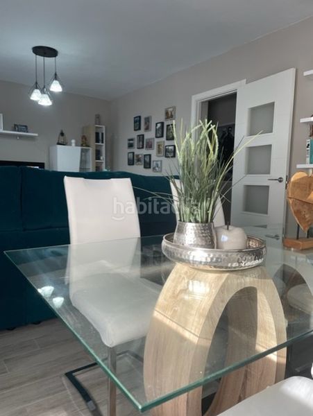 Foto 9db5f6a4-b81c-4c9b-a165-7d63577e7ac0. Rent flat in Parque Alcosa Sevilla