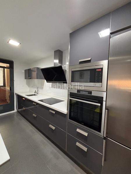Foto efe899f8-1bd2-4162-b365-6054ee41bc1e. Alquiler piso precioso piso en Nuevo Bulevar. . sevilla en Mairena del Aljarafe