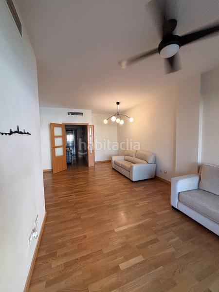 Foto 0ed9b76d-0844-4d63-b459-b1d6fc6988ac. Location appartement avec parking piscine dans Nuevo Bulevar Mairena del Aljarafe