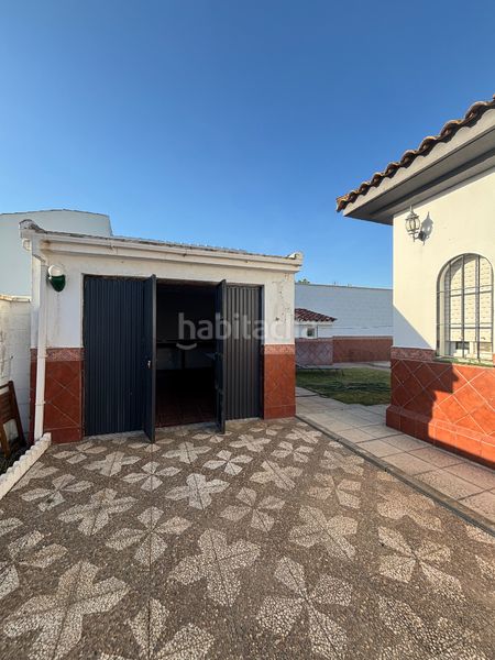 Foto 5d0a792f-0f2d-4d31-898b-7328bf68786d. Xalet amb xemeneia aparcament piscina a Almensilla