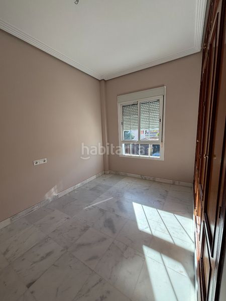 Foto 4775cf56-dd41-4547-8ba8-c6a9aeb5551e. Casa aparellada amb xemeneia aparcament a Almensilla
