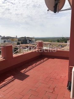 Foto d00bc582-76d2-467b-8069-6c28102249b6. Casa aparellada amb xemeneia aparcament a Almensilla