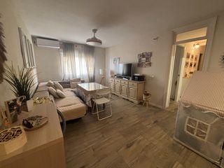 Rent Flat  Pasaje de valencina. Precioso piso en bormujos. sevilla.