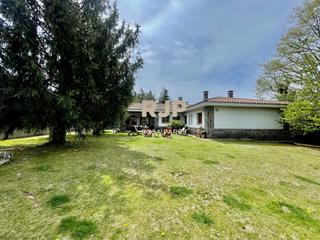 Casa a Seva. Excepcional chalet en venta a seva  todo en una sola planta