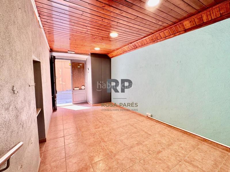 Foto 3a506024-7047-4380-9e4a-454829817728. Alquiler local comercial se alquila local ideal para negocio en Centelles
