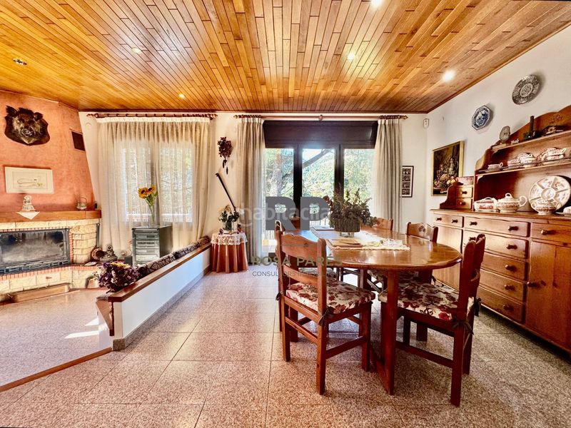 Foto 58bd8898-7ebd-472a-b7c8-b5f2bdb05e16. Casa amb piscina a Aiguafreda