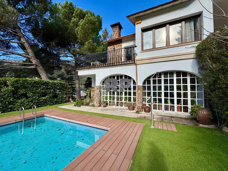 Foto d0e74d01-0f40-4d65-ab59-19d4fd23bbe6. Casa amb piscina a Aiguafreda