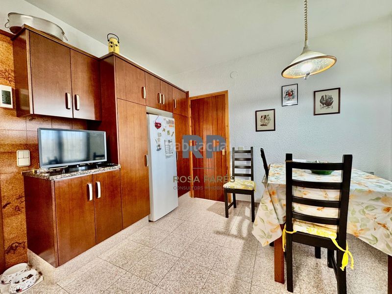 Foto f6d17022-12ff-428b-ae14-7da6a80eebb1. Casa amb piscina a Aiguafreda