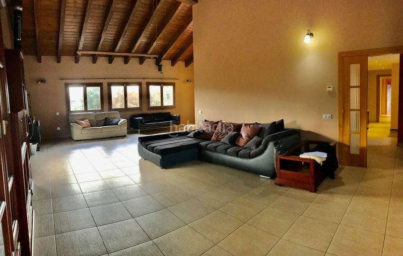 Foto 0de2f971-b016-49db-99cd-91c70fa5720a. Casa chalet en Seva