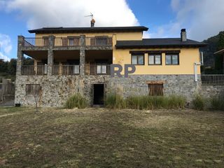 Casa  Can garriga. Chalet en seva