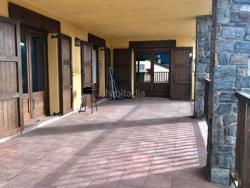 Foto eb924393-7dc8-4cc1-8fb8-2f5004c41f07. Casa chalet en Seva