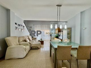 Duplex in Centelles. Piso en venta en centelles