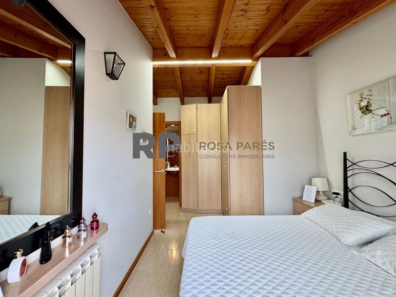 Foto a8b456ad-a036-45b2-998e-0461e108d853. Dúplex piso en venta en Centelles