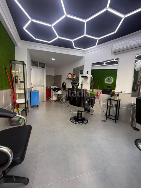 Foto c50335ac-1592-49e2-9ca5-5f2322bf31da. Alquiler local comercial peluqueria totalmente equipada en Huelva