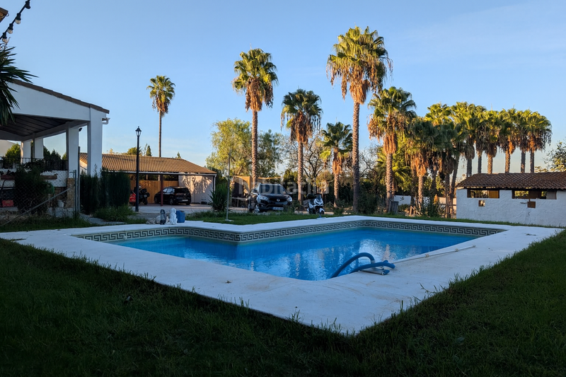 Foto 027ddb0a-4929-4564-839c-fb4c1b0d0cc1. Maison avec piscine dans Núcleo Urbano Aljaraque