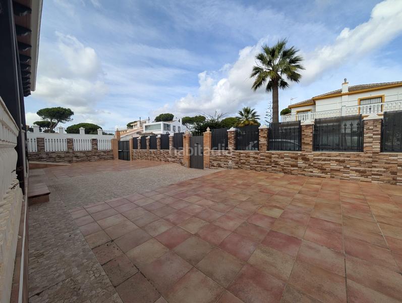 Foto 323c3482-d8ac-408f-b0e2-be93898002e8. Casa con parcheggio piscina in El Portil