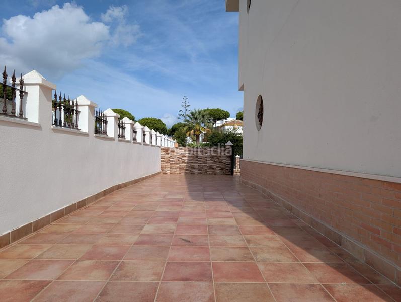 Foto 50dc7979-ec26-48ca-a4bc-798d9c7cda49. Casa con parcheggio piscina in El Portil