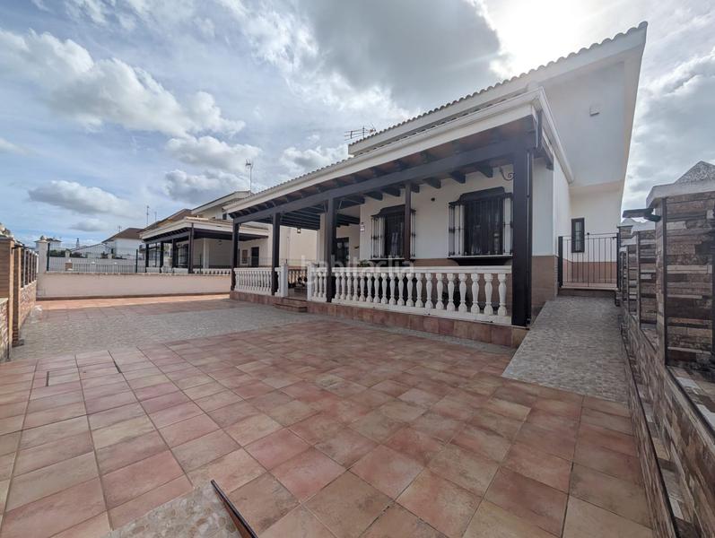 Foto b7efb598-d8b3-4d6e-9093-45a1135fe487. Casa con parcheggio piscina in El Portil