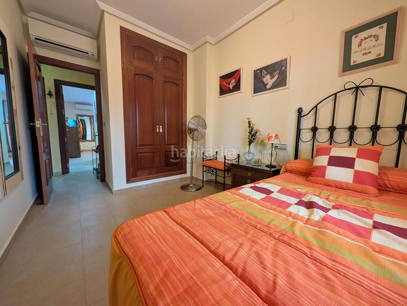 Foto d0db22e2-3515-424a-aa77-bbc6d44b268e. Casa con parcheggio piscina in El Portil