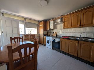 Duplex à Fuentepiña. Amplio dúplex de 5 dormitorios en fuentepiña, junto al campus de