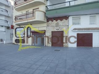 Local commercial à Punta Umbría. Oportunidad local en plaza perez pastor