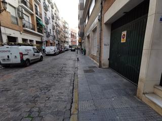 Aparcament cotxe a Centro. Garaje + trastero