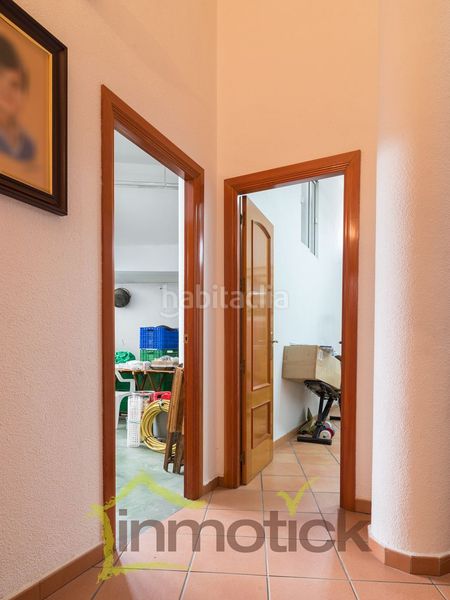 Foto f931c5f8-38b7-4afd-959f-0b2d9e06a00a. Casa a Centro Huelva
