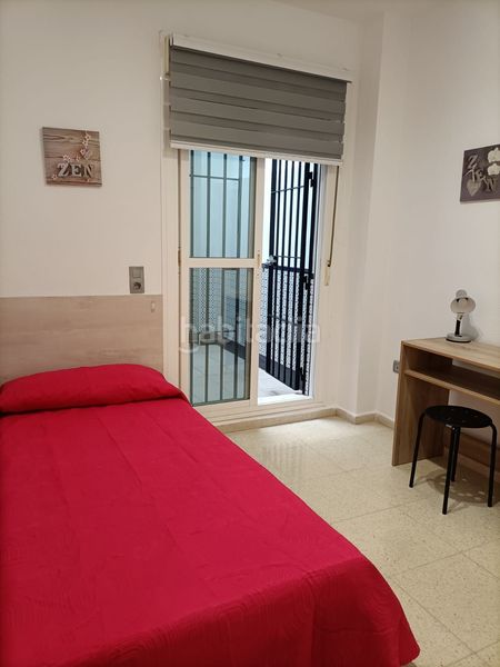 Foto 7a18d488-8647-4f44-b2a7-5004111e7dbe. Lloguer pis a Centro Huelva