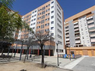 Pis en La Hispanidad - Verdeluz. Amplia vivienda seminueva  con dos p. garajes y trastero incluid
