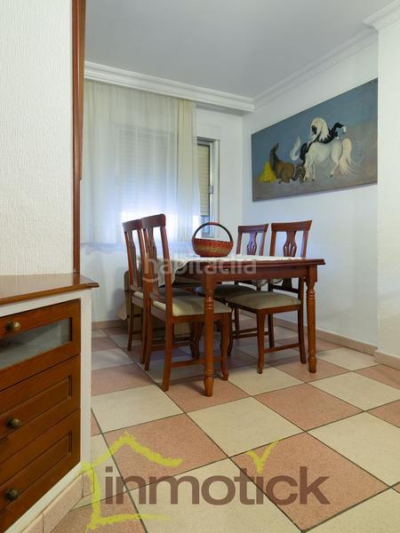 Foto 10549f29-ecaf-49eb-950a-1eef01bf1793. Piso vivienda de 5 dormitorios en avenida galaroza junto avenida andalucia en Huelva
