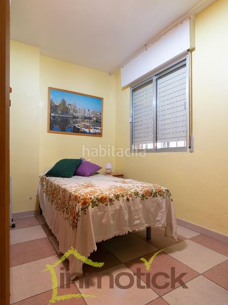 Foto c0d22084-02d3-4dc0-a2eb-e5f33358b889. Piso vivienda de 5 dormitorios en avenida galaroza junto avenida andalucia en Huelva