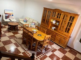 Miete Reihenhaus  Calle la campiñuela. Casa en el rodeo para larga temporada!!!! familias o empresas de