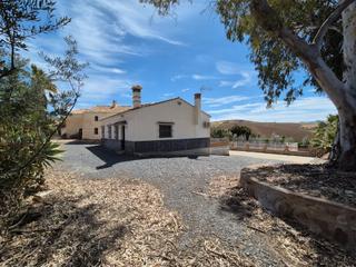 Masia en Diseminado poligono 5. Casa rstica en alora